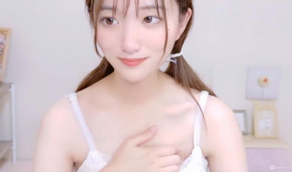 FC2PPV4799244大胆くぱぁを見せ